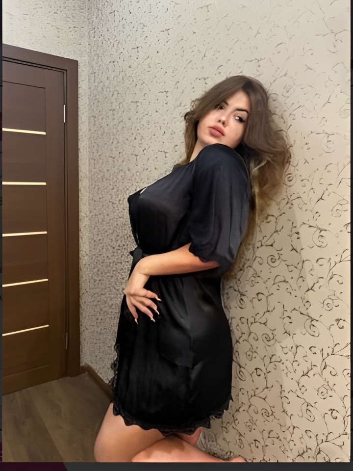 Ангелина привлекальеная девушка из Морозовска цена от 10000 руб