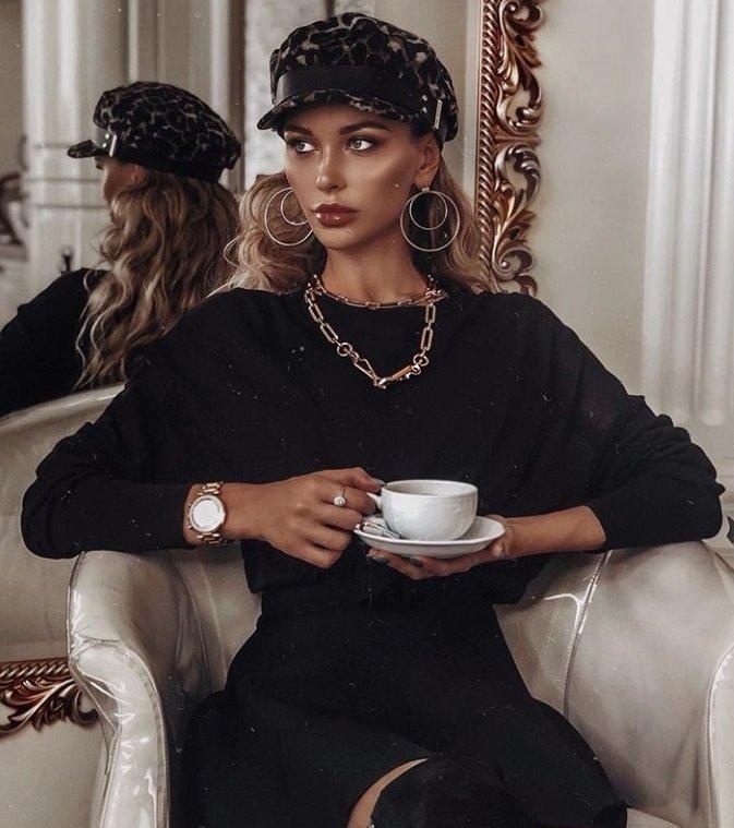 Яна привлекальеная девушка из Морозовска цена от 3500 руб