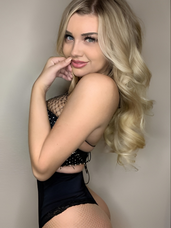 Индивидуалка Адель, доступна для личного знакомства от 10000 руб