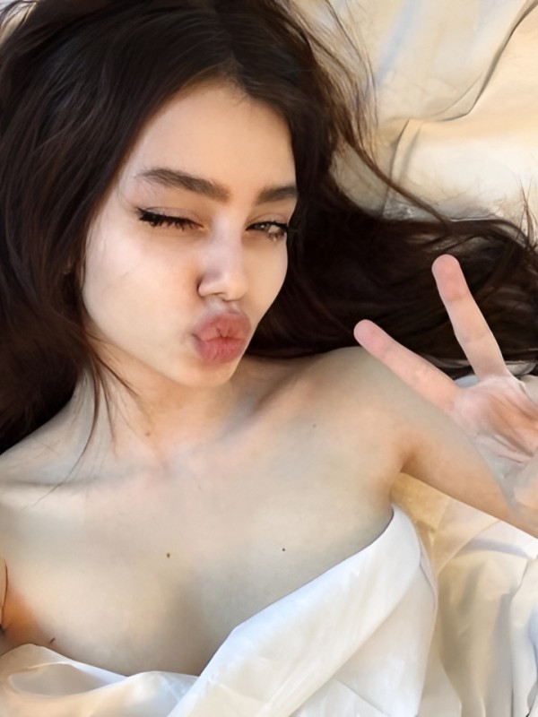 Борислава привлекательная девушка из Морозовска цена от 5000 руб