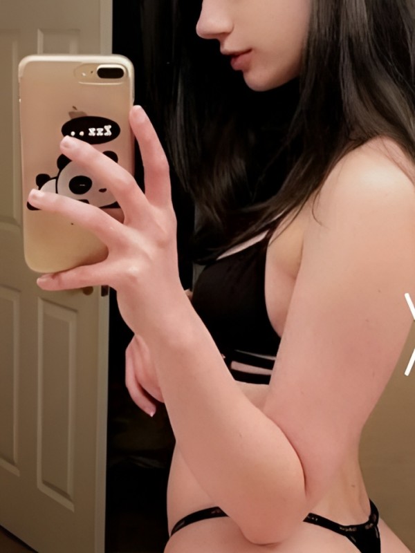 Мария привлекательная девушка из Морозовска цена от 4000 руб