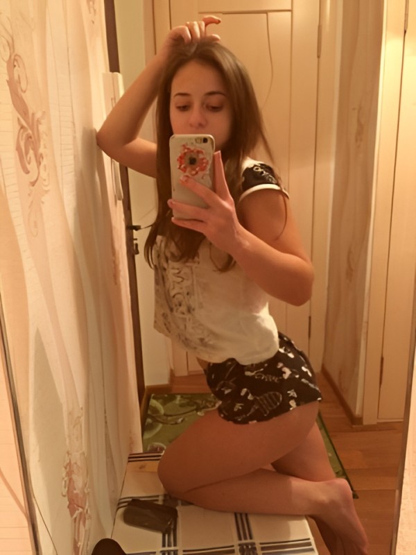 Виргиния привлекательная девушка из Морозовска цена от 2000 руб