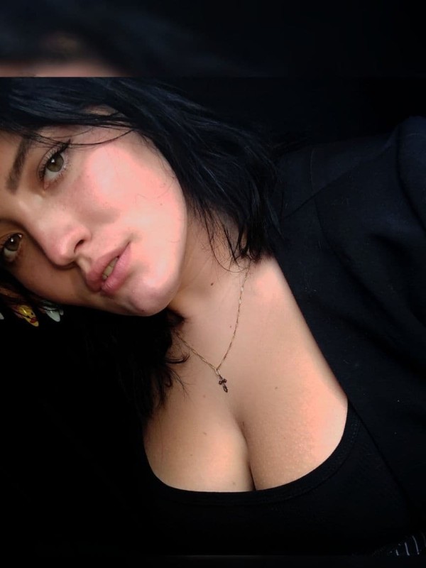 Ная привлекательная девушка из Морозовска цена от 3000 руб