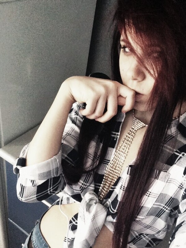 Милана привлекательная девушка из Морозовска цена от 3000 руб