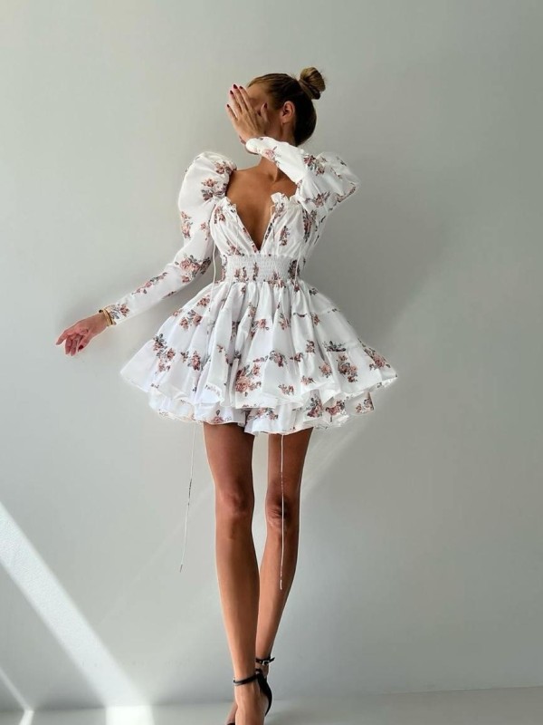 Юля привлекательная девушка из Морозовска цена от 8000 руб