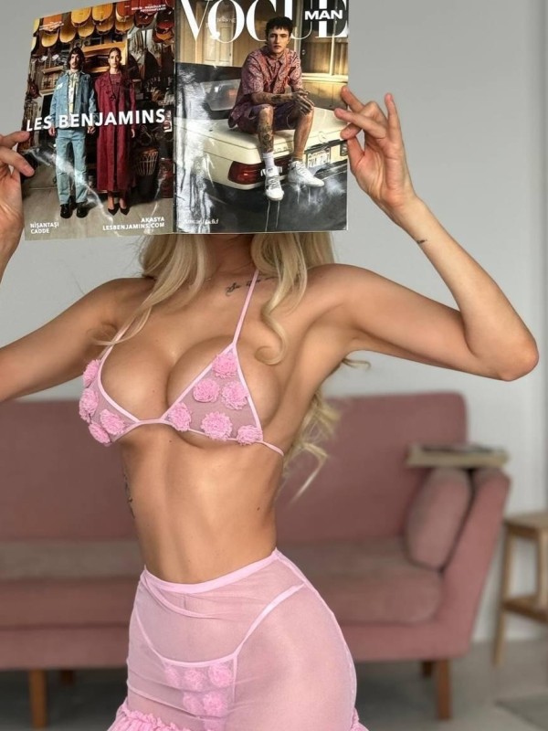 Тома привлекательная девушка из Морозовска цена от 8000 руб